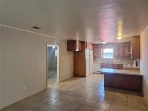 Everman, TX 76140