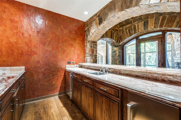 Highland Park, TX 75205
