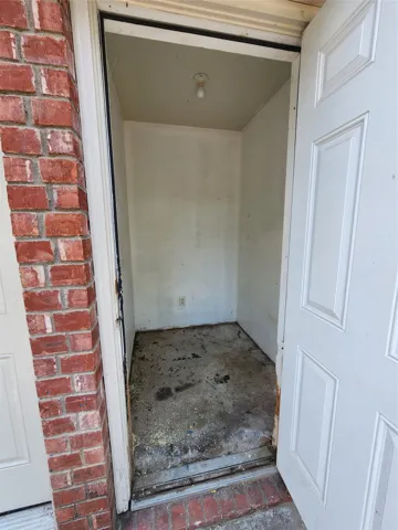 Fort Worth, TX 76111