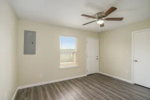 Fort Worth, TX 76105