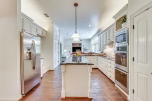 Hudson Oaks, TX 76087