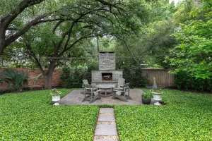 Dallas, TX 75209