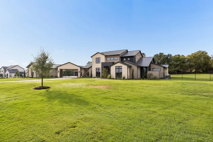 Bartonville, TX 76226