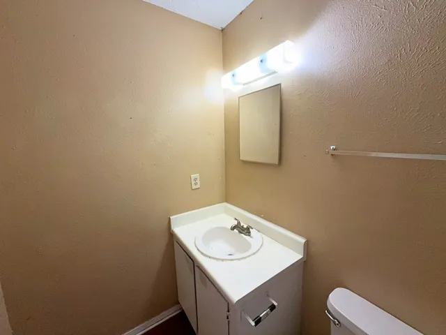 Denton, TX 76201