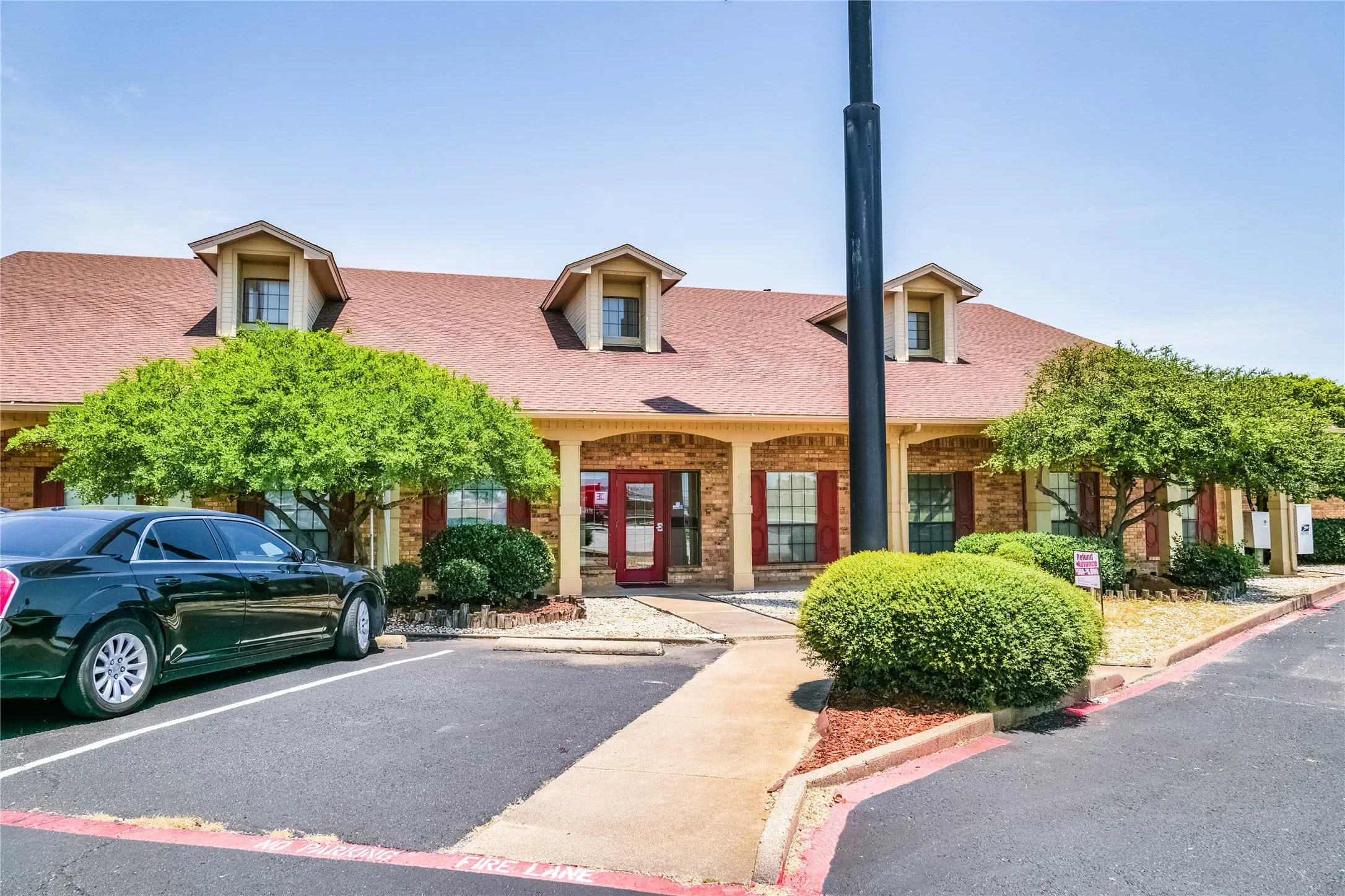 Bedford, TX 76021