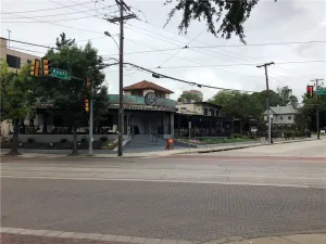 Dallas, TX 75201