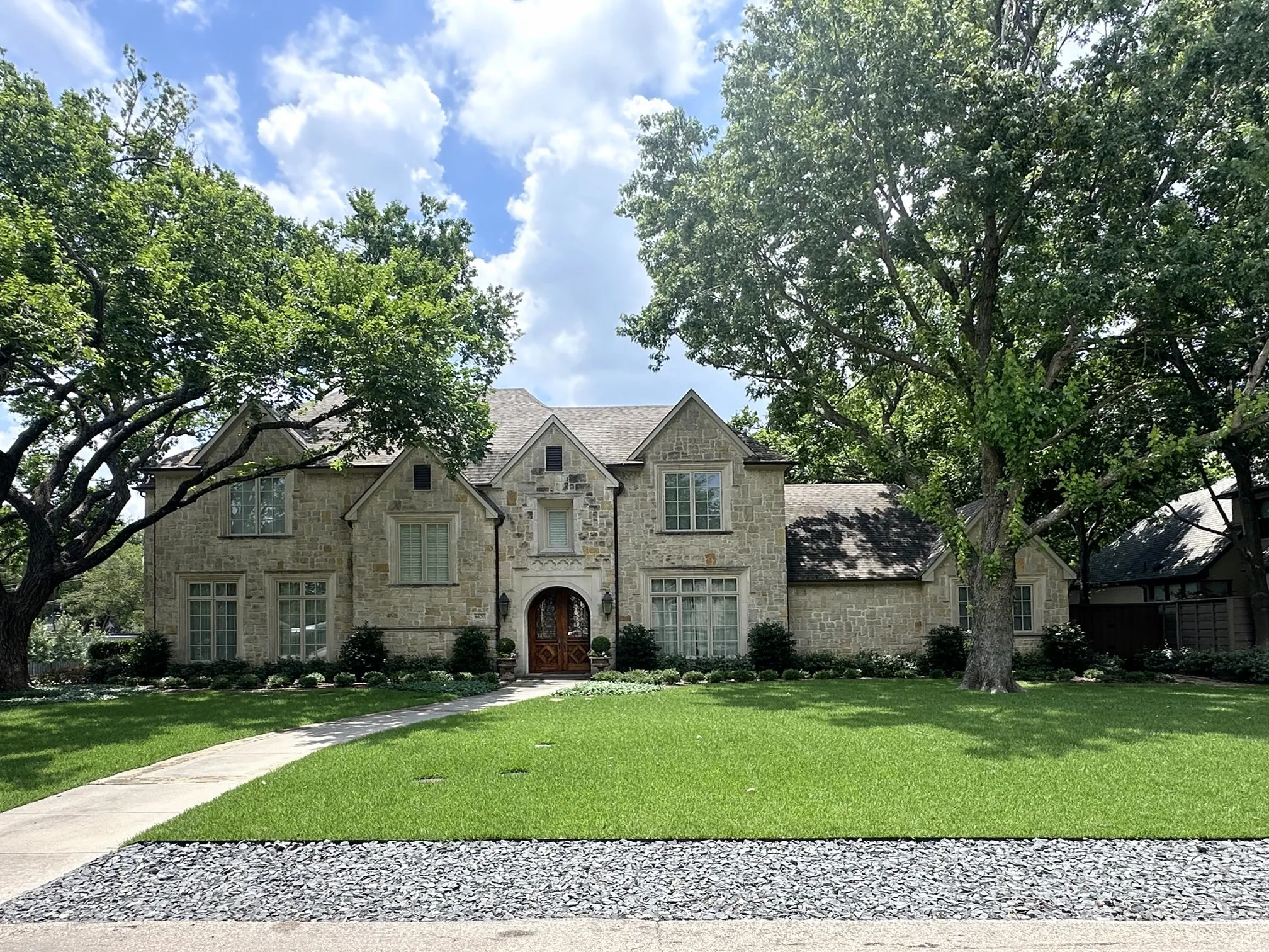 Dallas, TX 75230