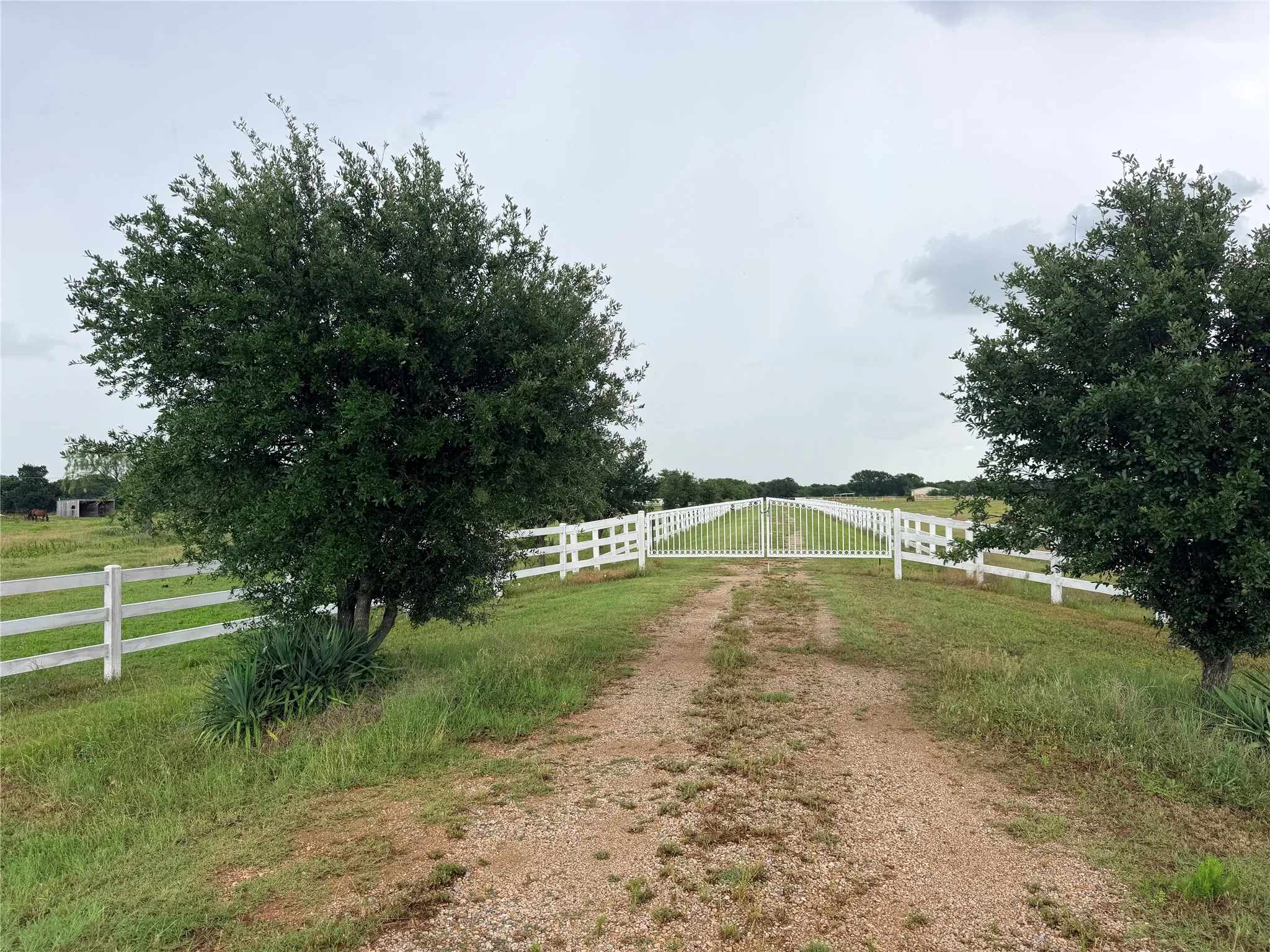 Aubrey, TX 76227