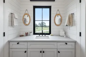 Spicewood, TX 78669