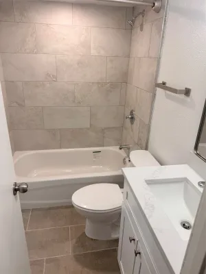 Dallas, TX 75209