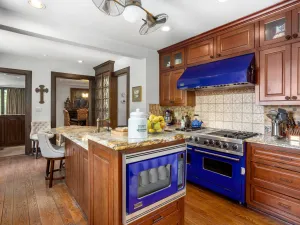 Fort Worth, TX 76109