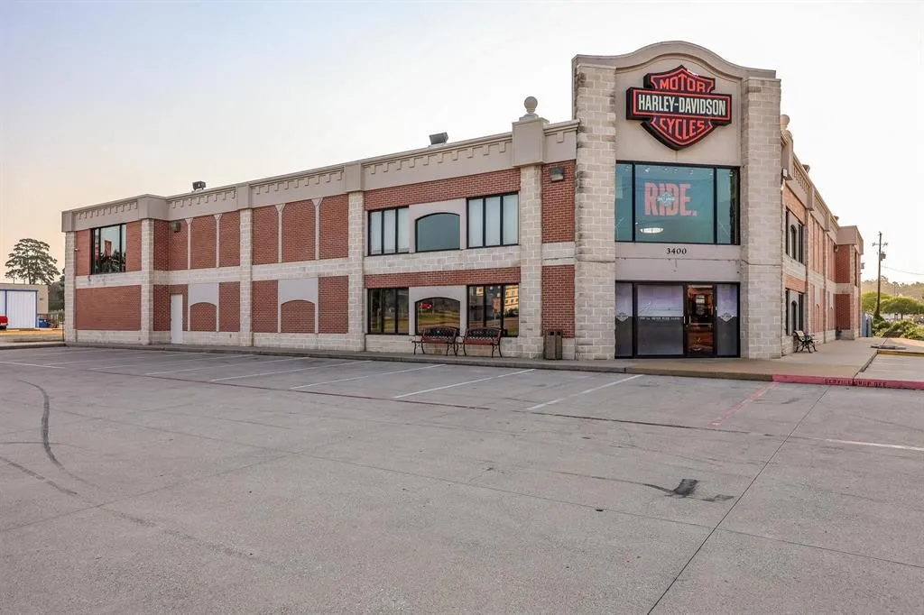 Longview, TX 75605