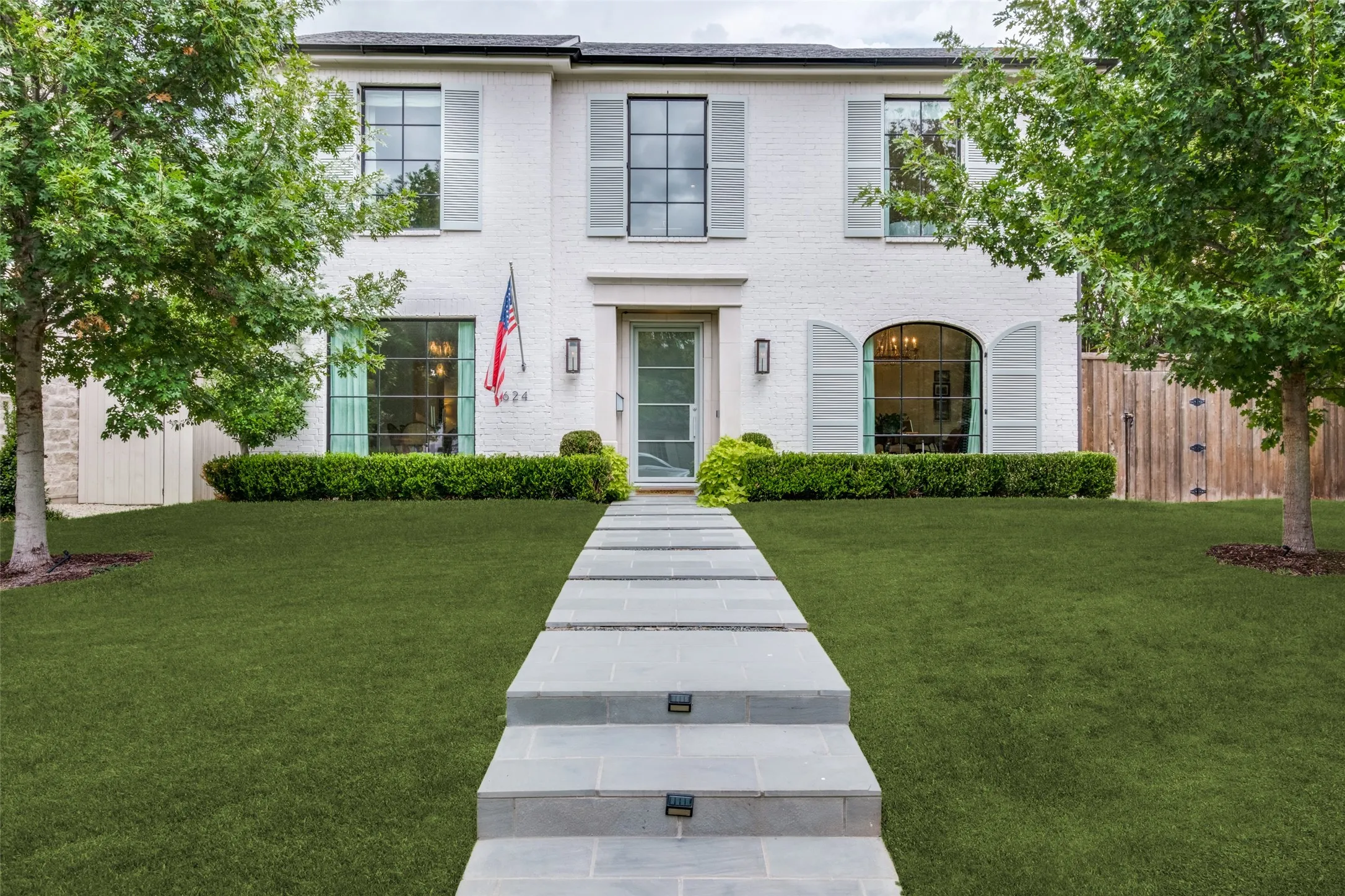 Highland Park, TX 75209