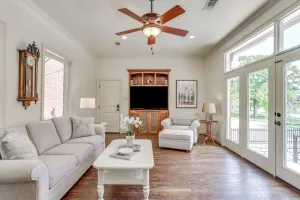 Hudson Oaks, TX 76087