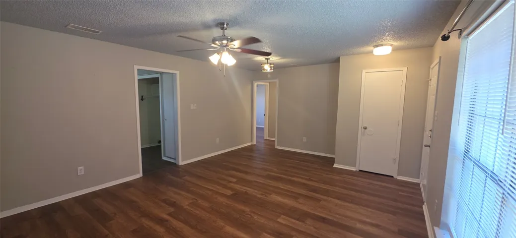 Benbrook, TX 76126