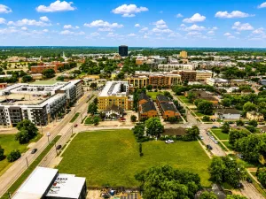 Dallas, TX 75208
