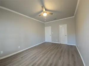 Euless, TX 76039