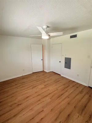 Dallas, TX 75209