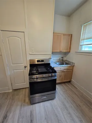 Fort Worth, TX 76104