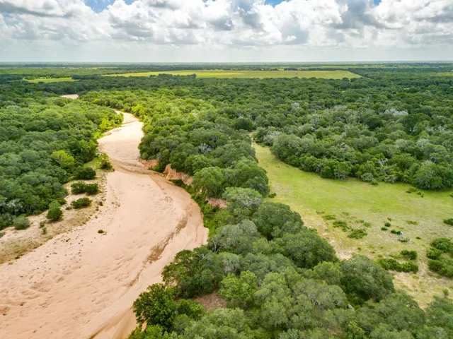 Eagle Lake, TX 77434