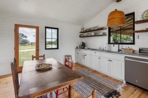 Spicewood, TX 78669