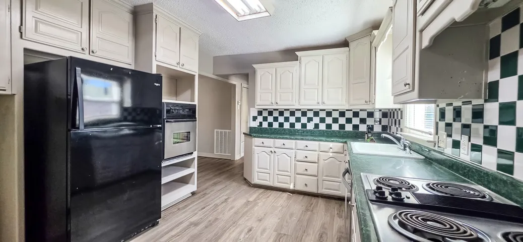 Denison, TX 75020