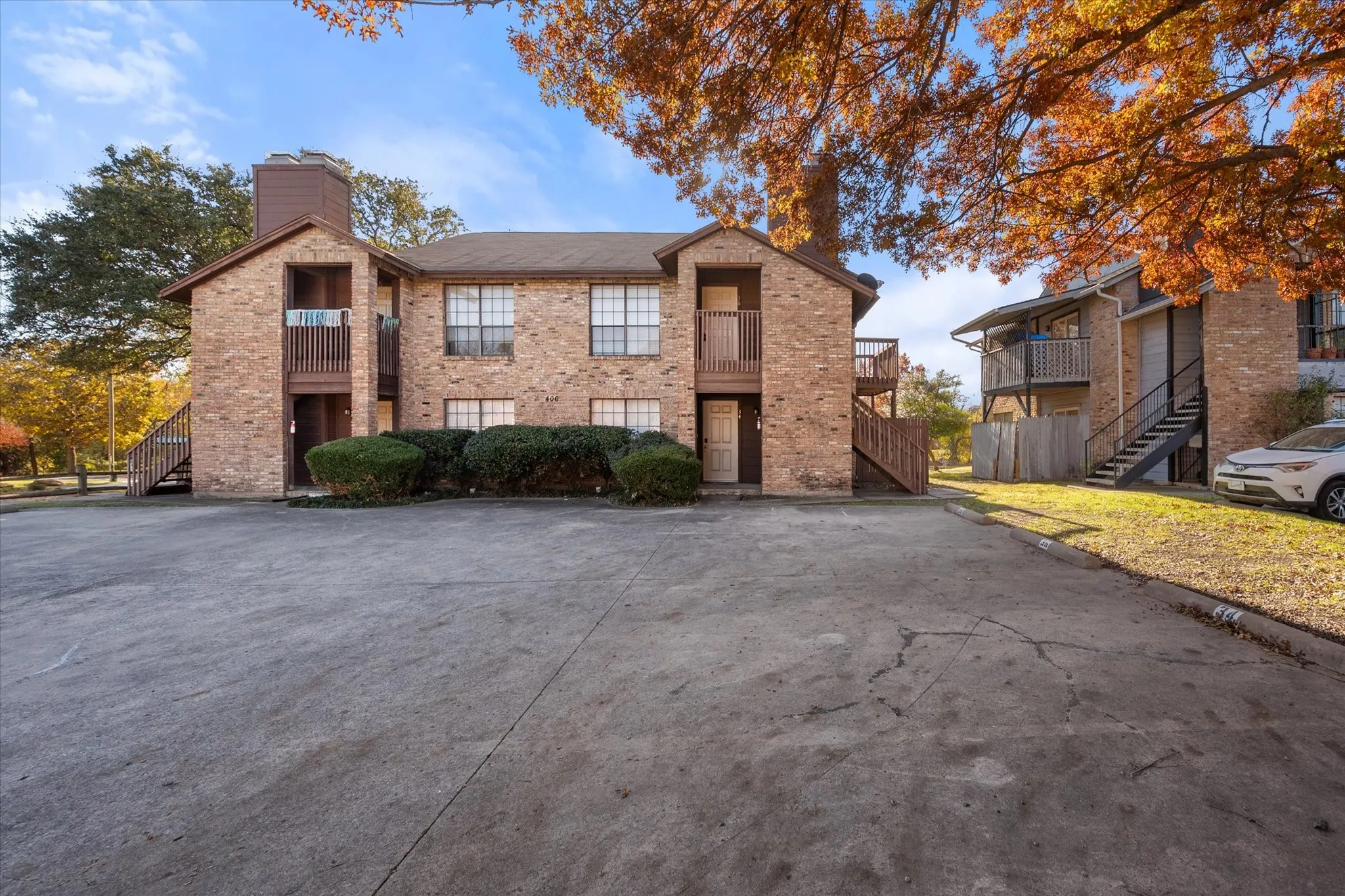 Euless, TX 76039