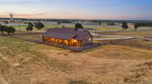 Whitesboro, TX 76273