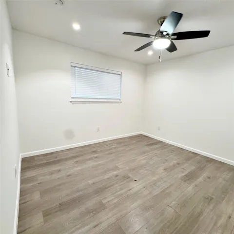 Dallas, TX 75206