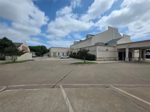 Grand Prairie, TX 75052