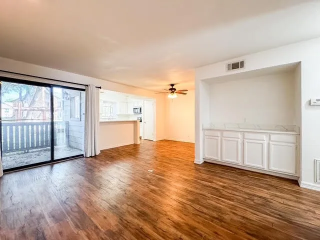 Dallas, TX 75248