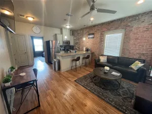 Fort Worth, TX 76104