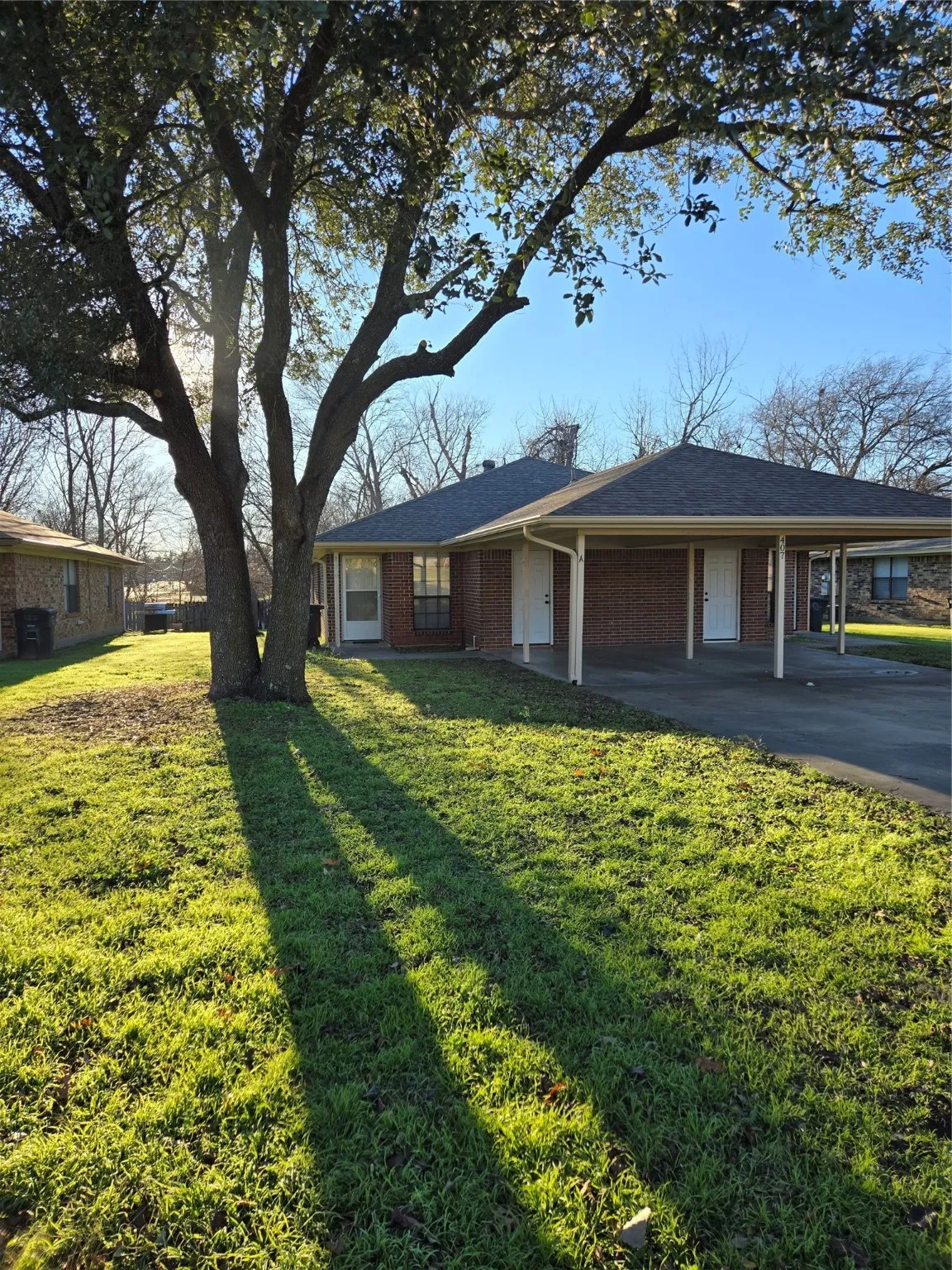 Cleburne, TX 76033