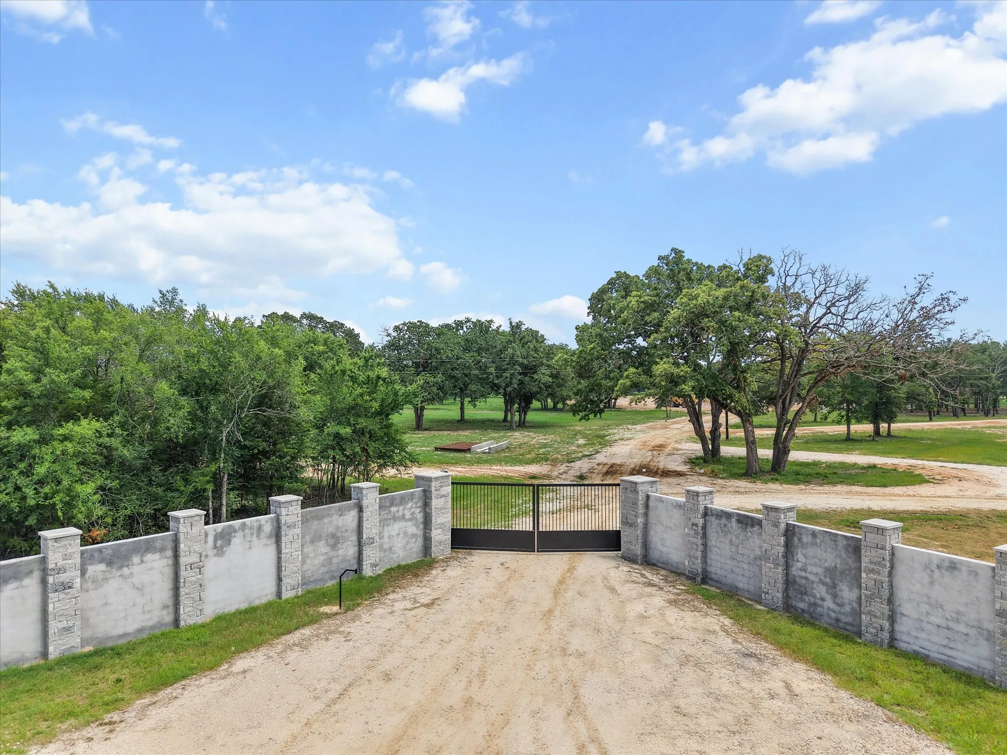 Groesbeck, TX 76642