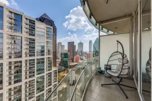 Dallas, TX 75201