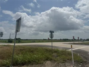 Kaufman, TX 75142