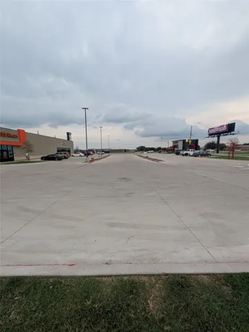Bonham, TX 75418