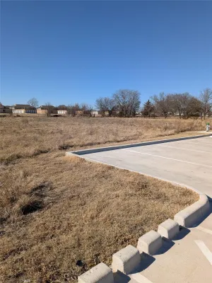 Bonham, TX 75418