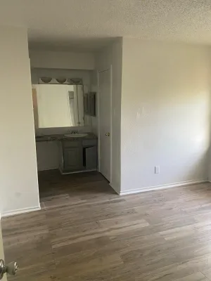 Dallas, TX 75227