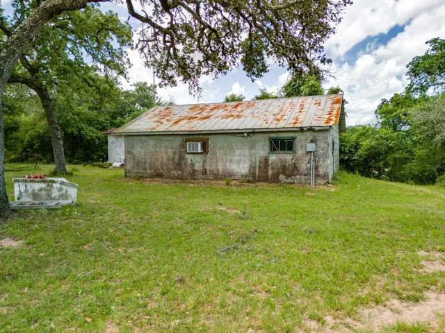 Eagle Lake, TX 77434