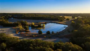 Collinsville, TX 76233
