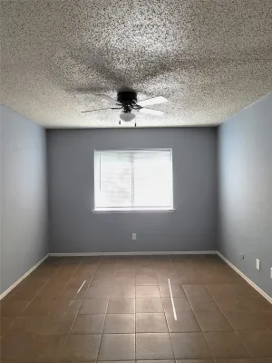 Grand Prairie, TX 75052