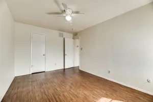 Arlington, TX 76011