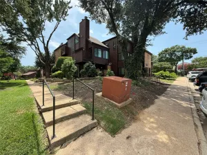 Arlington, TX 76006