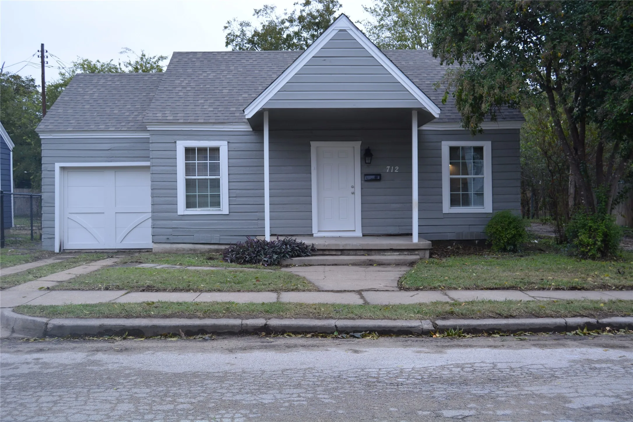 Fort Worth, TX 76110
