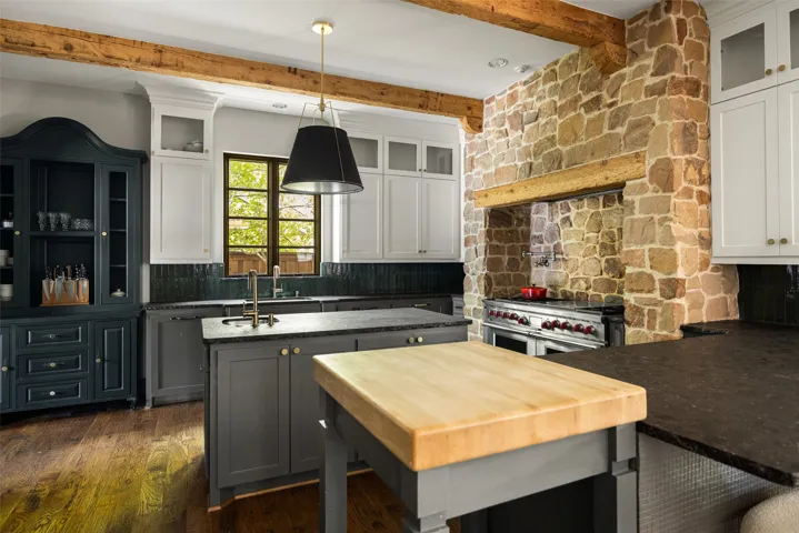 Highland Park, TX 75205