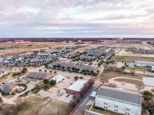 Midlothian, TX 76065
