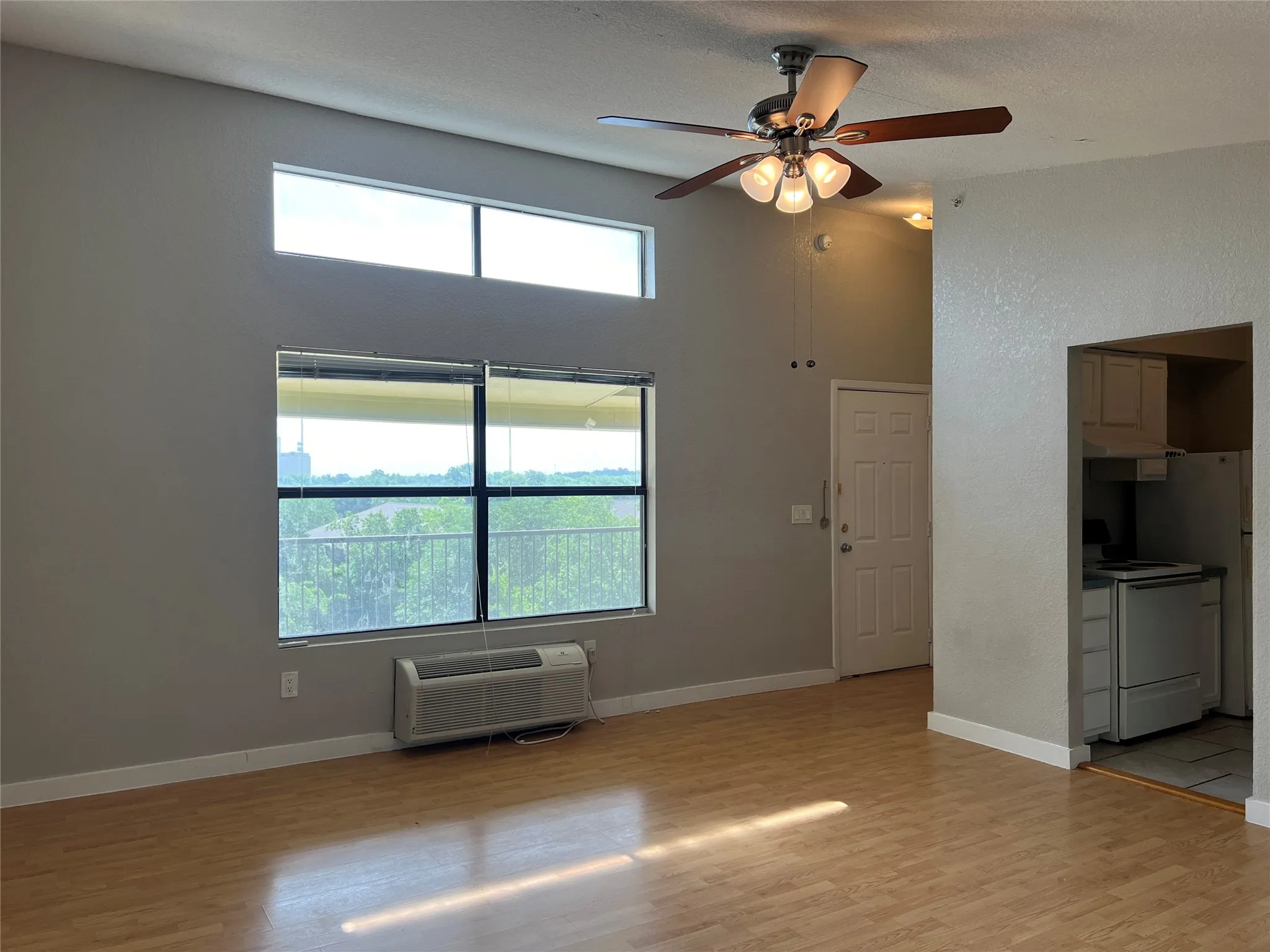 Denton, TX 76201