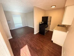 Fort Worth, TX 76104