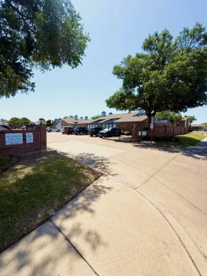 Hurst, TX 76053